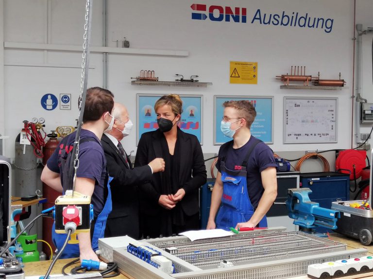 Mona Neubaur bei Oni